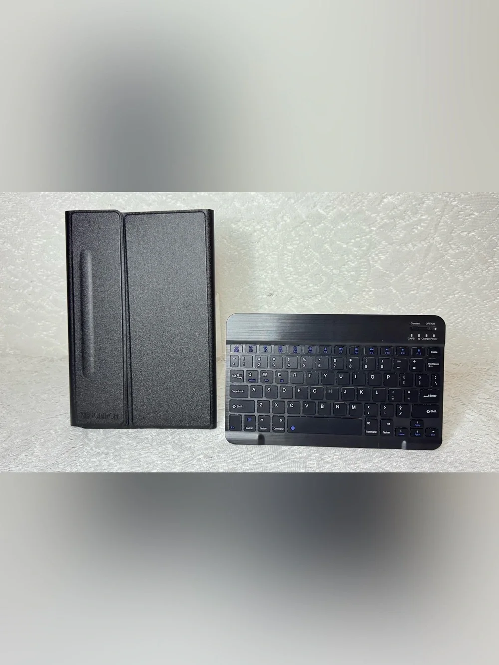 Black Bluetooth Tablet Keyboard Case - Slim Wireless Keyboard with Folio Cover